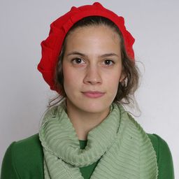 Sanziana Tarta - 4月3周2日－墮胎日記演員 飾演Carmen