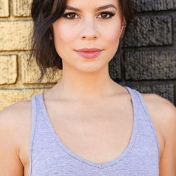 Kim Hidalgo - 決鬥演員 飾演Maria