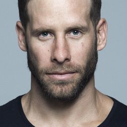 Nic Rasenti 飾演 Vincent Capobianco