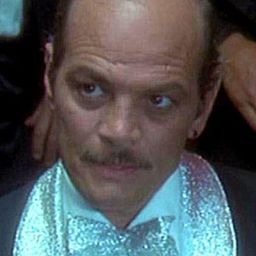 Luciano Catenacci 飾演 Cipriano