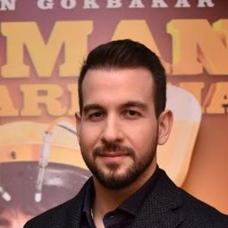 Togan Gökbakar - 《雷傑普的精彩人生7》導演