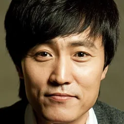 嚴孝燮 飾演 President Yoon