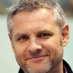 Blake Ayshford - 意外計程車兵編劇