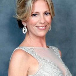 Claudia Fontán 飾演 Sabrina, madre de Toto