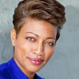 Indira G. Wilson 飾演 Monica