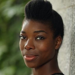 Ann Ogbomo - 神奇女俠演員 飾演Phillipus