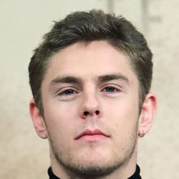 派屈克·克里阿多 飾演 Abel