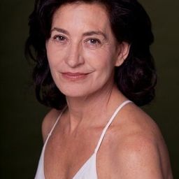 Arantxa de Juan 飾演 Rosa