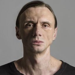 安傑伊·克拉克 飾演 Security Guard Grzegorz