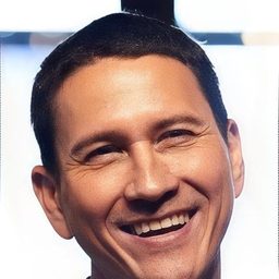 庫薩達·蘇庫尚 飾演 Homeroom Teacher