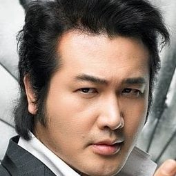 金寶城 飾演 Director's Frend