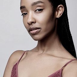 Brandi Coleman 飾演 Olivia's friend