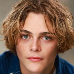 比利巴拉特 飾演 Andy