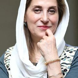 Fatemah Motamed-Aria 飾演 Nobar