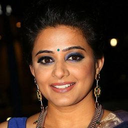 普裏亞曼尼 - 憲法第 370 條演員 飾演Rajeshwari Swaminathan