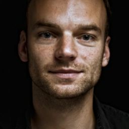 托馬斯·斯圖伯 - 最後擊戰導演