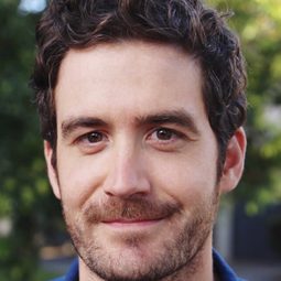 Sam Cotton - 非禮勿視演員 飾演Young Jacob