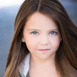 史嘉蕾·阿比南特 飾演 Kay Carroway, age 12