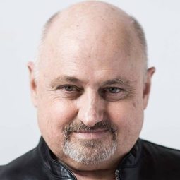 克拉克·米德爾頓 飾演 Luke Kenneth Hosewell