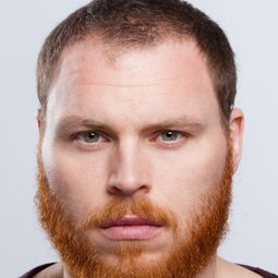 Pearse Egan - 欖不住的愛演員 飾演Pinky