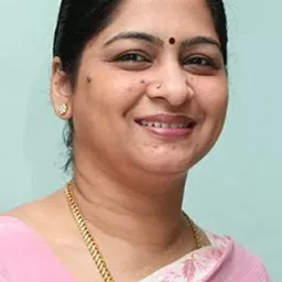 Meera Krishnan 飾演 Jayalakshmi, Dhinesh's mother