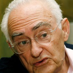 Eugenio Martín 飾演 Self - Director