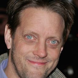 Richard Leaf 飾演 Pastor Lamthorn