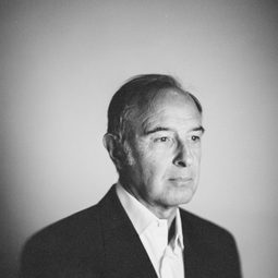 Manel Barceló 飾演 Eloy 99's