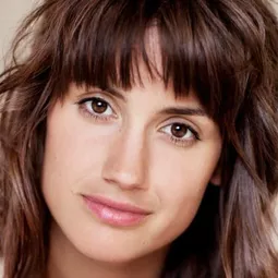 丹妮卡·科契奇 - 眼簾下的戰影演員 飾演Rigmor's Mother