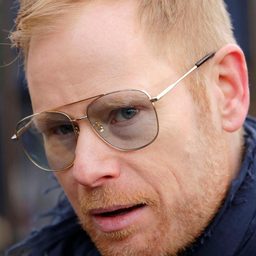 Peter Fox 飾演 Self - Musician