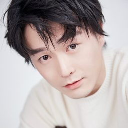 辛鵬 飾演 Qin Sheng