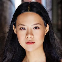 Linda Ngo 飾演 Violet (voice)