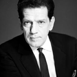 Mieczysław Milecki - 西盤半島戰役演員 飾演Lt. Stefan Grodecki