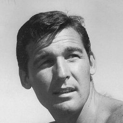 Brian Kelly 飾演 Self