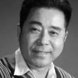 王潤身 飾演 Camp Lieutenant