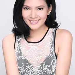 Chynna Ortaleza 飾演 Olivia