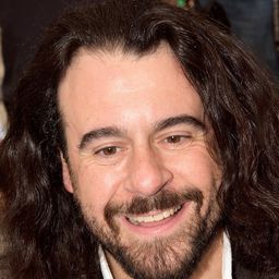 Carlos Álvarez 飾演 Jago