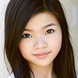 米婭切赫 飾演 Sammy