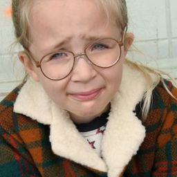 Morag Hills 飾演 Vinny