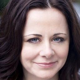 格勞黛·休斯 飾演 Colleen