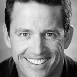 Scott McLean - Sabrina, Down Under演員 飾演Sea Wasp Crewman