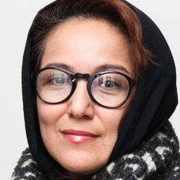 Pantea Bahram 飾演 