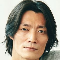 田邊和也 飾演 