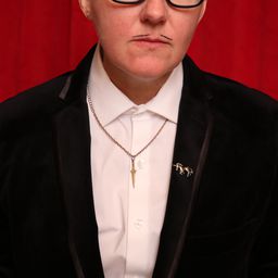 Clyde Petersen - 雄起日演員 飾演