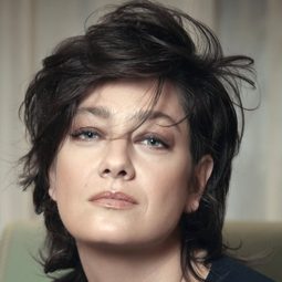 Giovanna Mezzogiorno 飾演 Fermina Daza