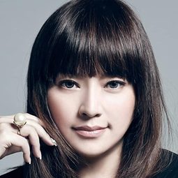 唐立淇 飾演 