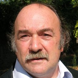 Claudio Guain 飾演 Artemio