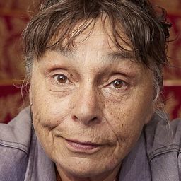 Guðrún Gísladóttir 飾演 Maria