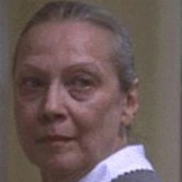 Gina Petrushka 飾演 Willi