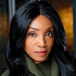 Elle Young - 耶穌拯救你的靈魂演員 飾演Yvet